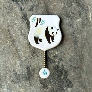 New🌟 Anthologize Monogram “P” Hook